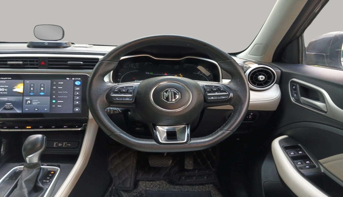 2023 MG ASTOR SAVVY 1.5 CVT, Petrol, Automatic, 24,071 km, Steering Wheel Close Up