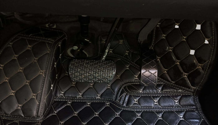 2023 MG ASTOR SAVVY 1.5 CVT, Petrol, Automatic, 24,071 km, Pedals