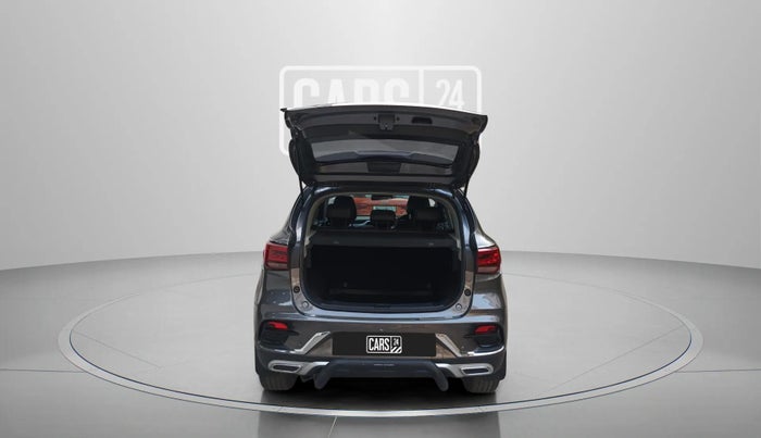 2023 MG ASTOR SAVVY 1.5 CVT, Petrol, Automatic, 24,071 km, Boot Door Open