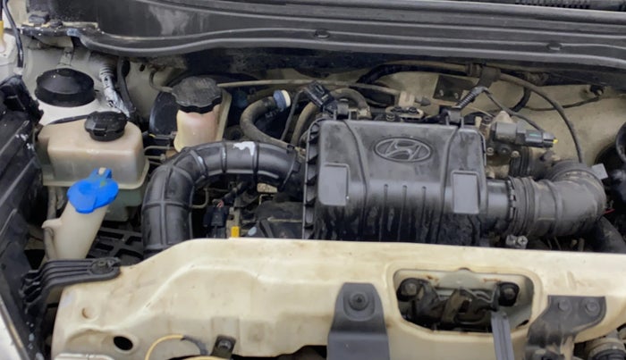 2016 Hyundai Eon ERA +, Petrol, Manual, 1,10,957 km, Engine View - Right