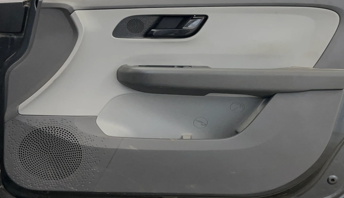 2020 Tata ALTROZ XM PETROL, Petrol, Manual, 54,879 km, Driver Side Door Panels Control