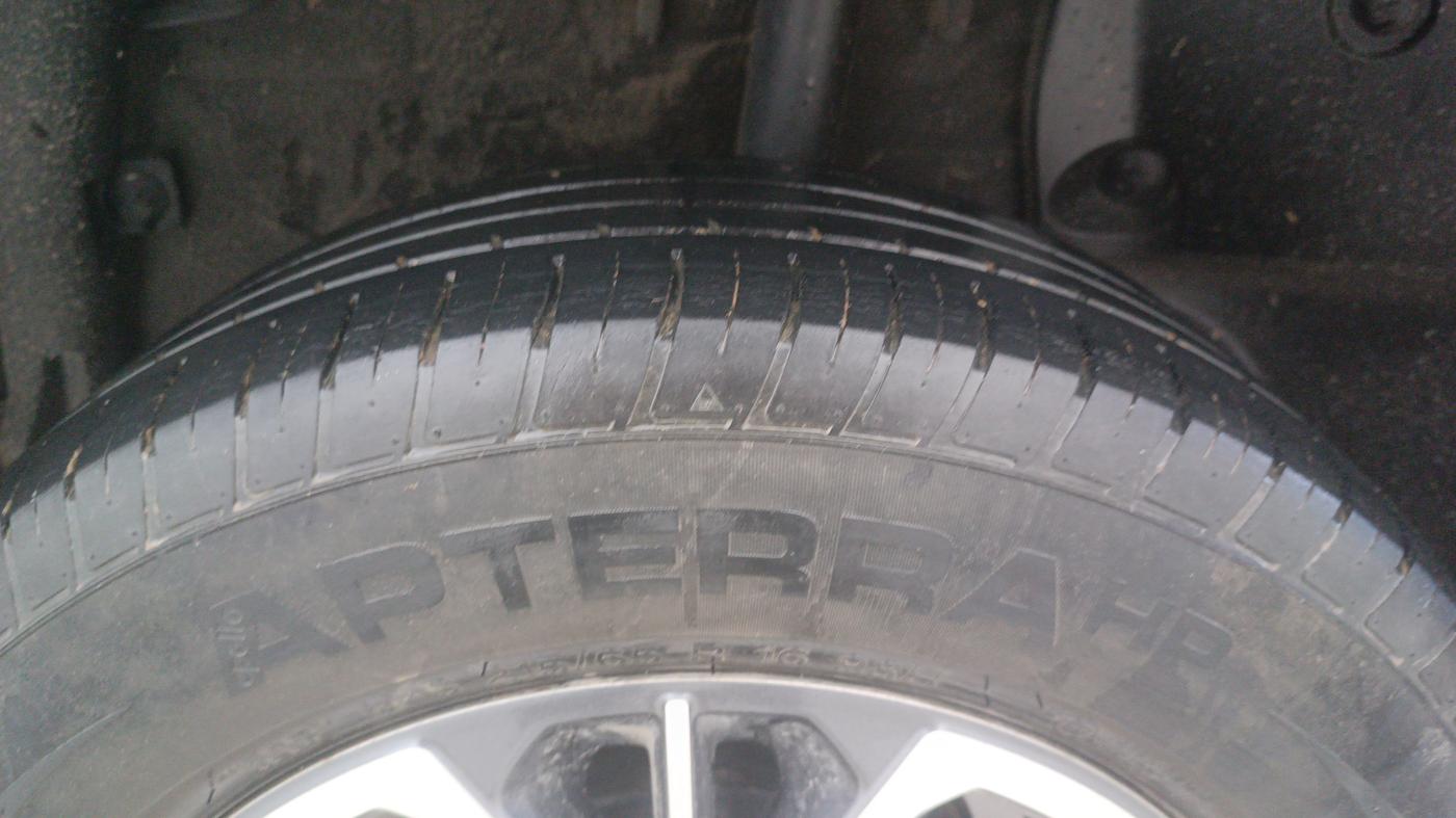 2021 Renault Duster RXZ 1.5 PETROL MT, Petrol, Manual, 27,770 km, Left Rear Tyre Tread