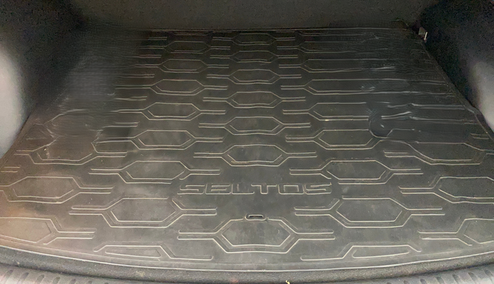 2021 KIA SELTOS HTK PLUS 1.5, Petrol, Manual, 31,378 km, Boot Inside