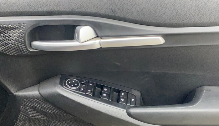 2021 KIA SELTOS HTK PLUS 1.5, Petrol, Manual, 31,378 km, Driver Side Door Panels Control