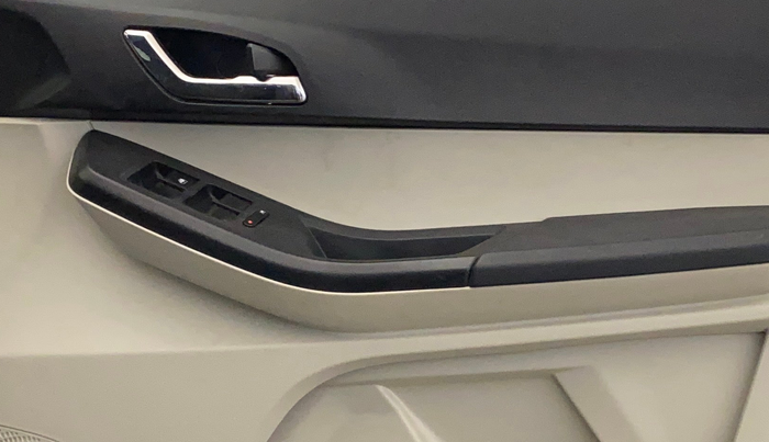 2022 Tata Tiago XZ PLUS CNG, CNG, Manual, 39,577 km, Driver Side Door Panels Control