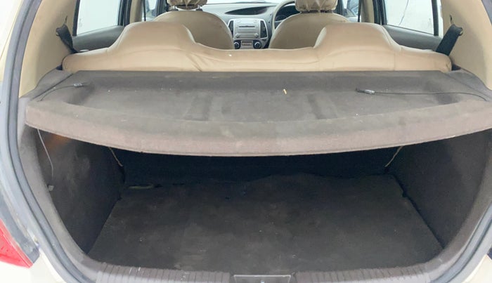 2012 Hyundai i20 MAGNA 1.2, Petrol, Manual, 56,514 km, Boot Inside