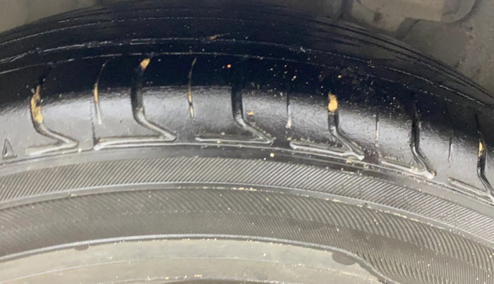 2021 Tata Tiago XT LIMITED EDITION PETROL, CNG, Manual, 1,04,937 km, Right Rear Tyre Tread