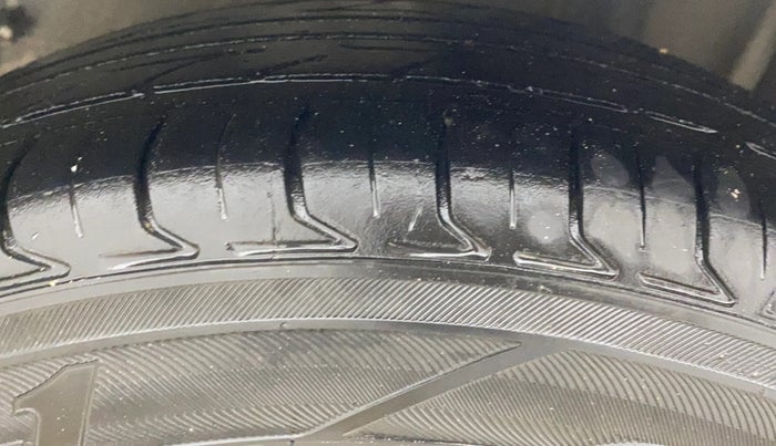 2021 Tata Tiago XT LIMITED EDITION PETROL, CNG, Manual, 1,04,937 km, Left Rear Tyre Tread