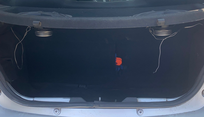 2016 Tata Tiago XM PETROL, Petrol, Manual, 55,611 km, Boot Inside