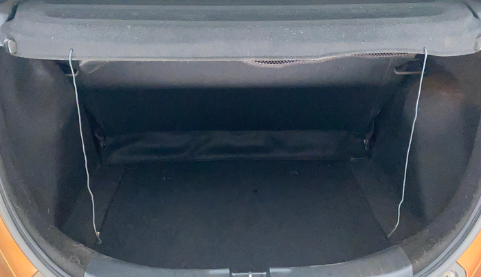 2017 Honda WR-V 1.5L I-DTEC VX MT, Diesel, Manual, 68,174 km, Boot Inside