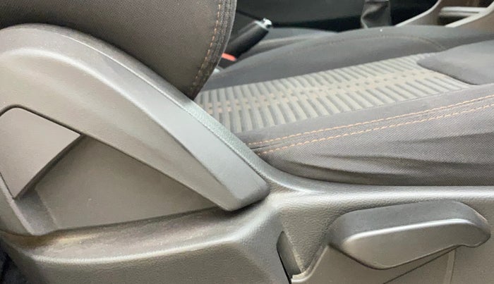 2018 Ford FREESTYLE TITANIUM PLUS 1.2 PETROL, Petrol, Manual, 67,168 km, Driver Side Adjustment Panel