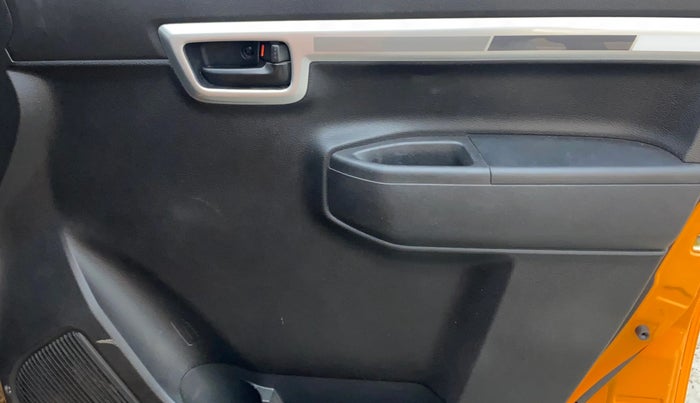 2019 Maruti S PRESSO VXI AMT, Petrol, Automatic, 50,231 km, Driver Side Door Panels Control