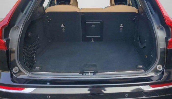 2018 Volvo XC 60 D5 INSCRIPTION, Diesel, Automatic, 70,331 km, Boot Inside