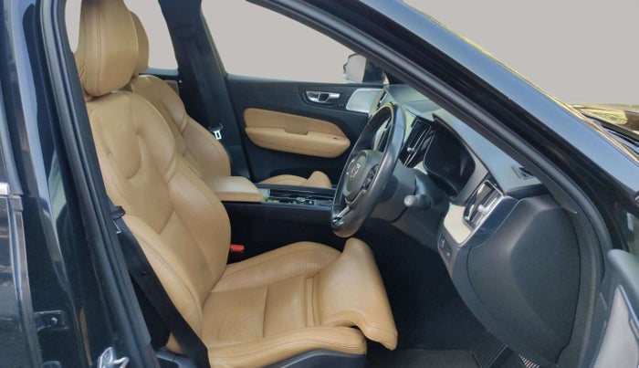 2018 Volvo XC 60 D5 INSCRIPTION, Diesel, Automatic, 70,331 km, Right Side Front Door Cabin