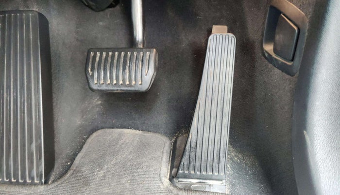 2018 Volvo XC 60 D5 INSCRIPTION, Diesel, Automatic, 70,331 km, Pedals