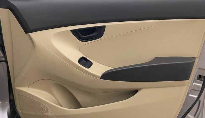 2013 Hyundai Eon ERA +, Petrol, Manual, 28,625 km, Driver Side Door Panels Control