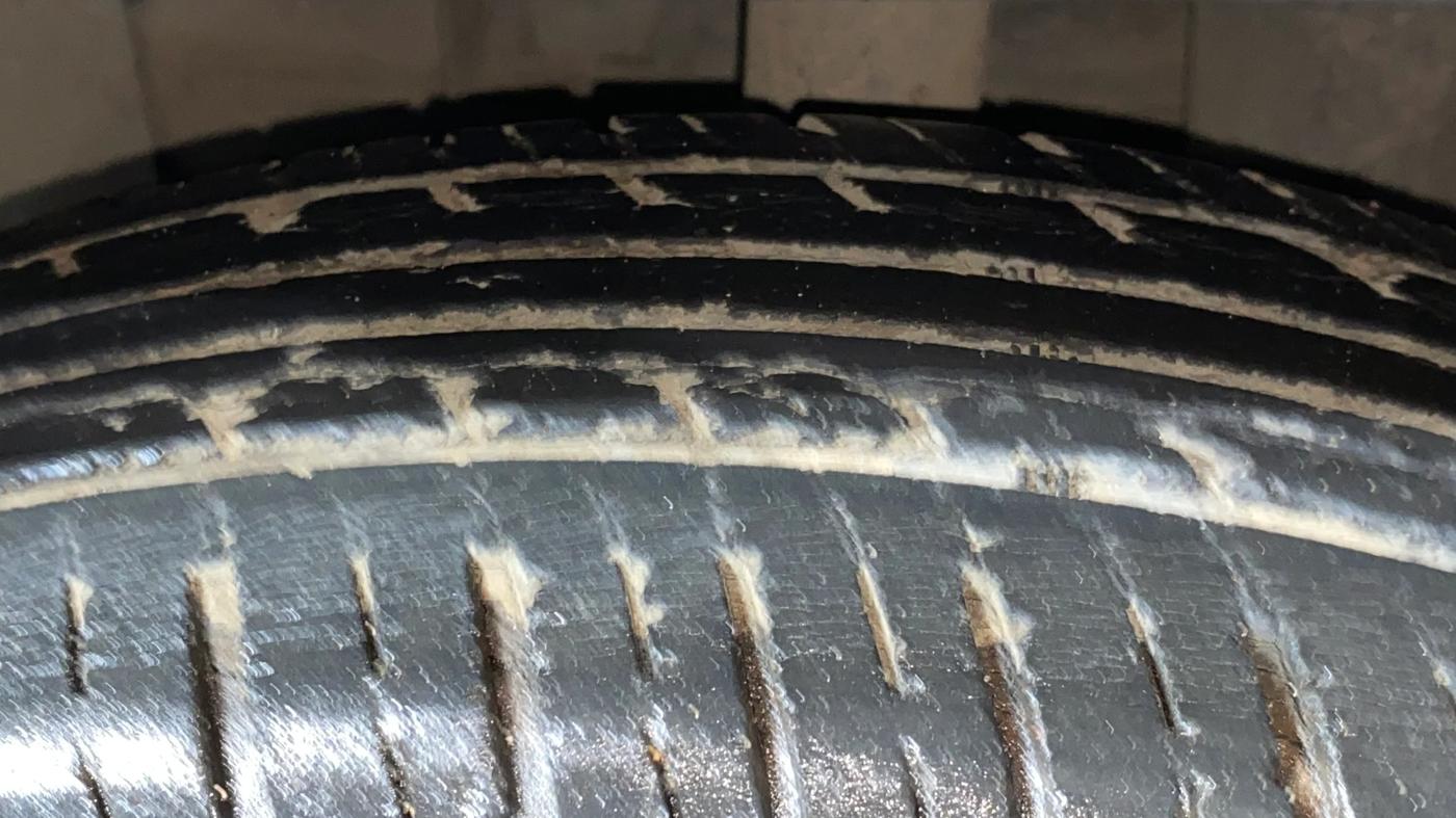 2018 Renault Kwid RXL, Petrol, Manual, 64,220 km, Left Front Tyre Tread