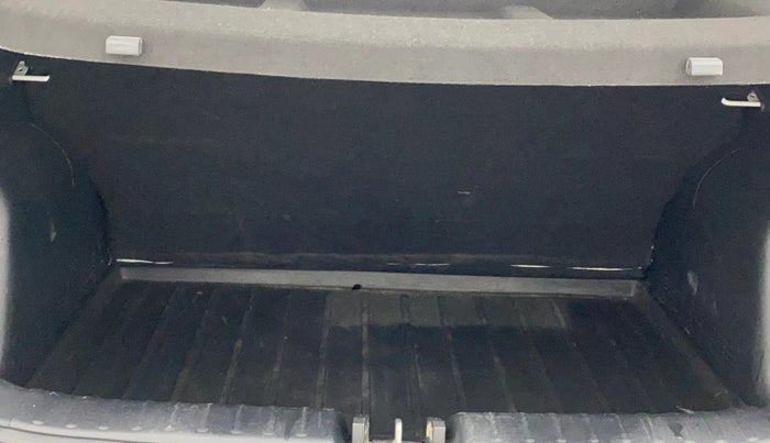 2021 KIA SONET HTK PLUS 1.0 DCT, Petrol, Automatic, 49,638 km, Boot Inside