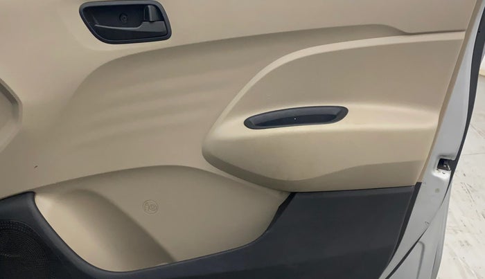 2020 Hyundai NEW SANTRO SPORTZ EXECUTIVE MT CNG, CNG, Manual, 91,928 km, Driver Side Door Panels Control