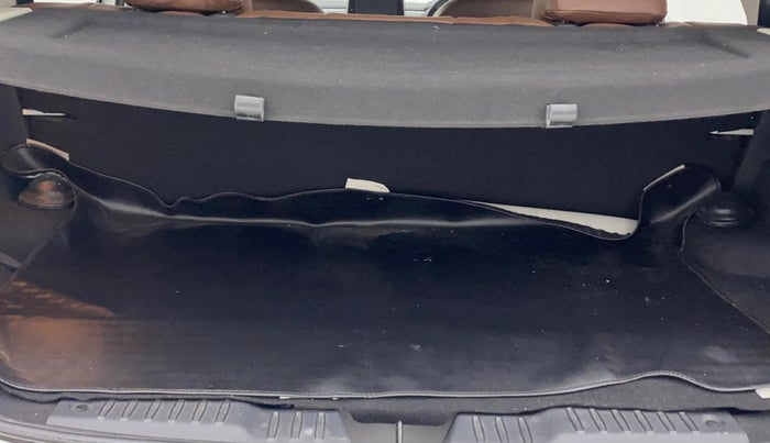 2024 Tata ALTROZ XZ CNG, CNG, Manual, 23,376 km, Boot Inside