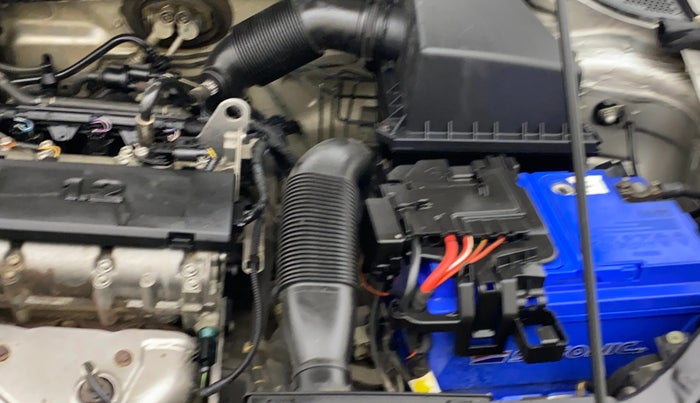 2016 Volkswagen Polo HIGHLINE1.2L, Petrol, Manual, 59,902 km, Engine View - Left