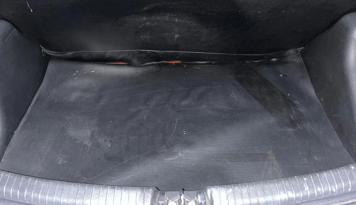 2018 Hyundai Grand i10 MAGNA 1.2 KAPPA VTVT, Petrol, Manual, 1,10,034 km, Boot Inside