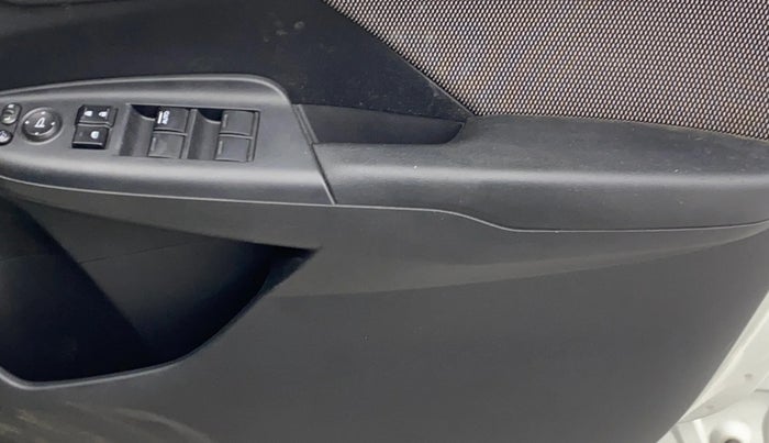 2018 Honda WR-V 1.5L I-DTEC VX MT, Diesel, Manual, 39,602 km, Driver Side Door Panels Control