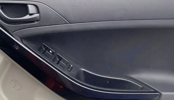 2019 Tata NEXON XM PETROL, Petrol, Manual, 56,143 km, Driver Side Door Panels Control