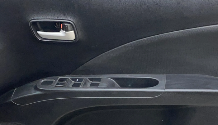 2018 Maruti Celerio X VXI, Petrol, Manual, 1,26,246 km, Driver Side Door Panels Control