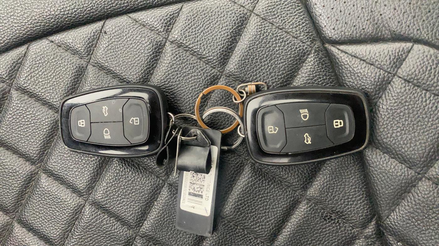 2021 Tata TIAGO NRG XZ MT, Petrol, Manual, 30,503 km, Key Close Up