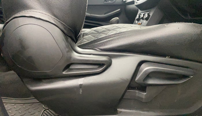 2021 Tata TIAGO NRG XZ MT, Petrol, Manual, 30,503 km, Driver Side Adjustment Panel
