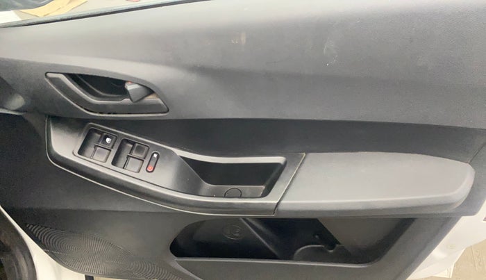 2021 Tata TIAGO NRG XZ MT, Petrol, Manual, 30,503 km, Driver Side Door Panels Control