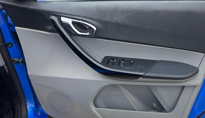 2020 Tata Tiago XZA PLUS PETROL, Petrol, Automatic, 56,256 km, Driver Side Door Panels Control