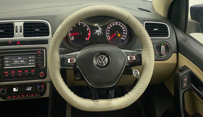 2015 Volkswagen Polo HIGHLINE1.2L, Petrol, Manual, 25,999 km, Steering Wheel Close Up