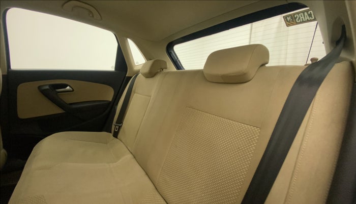 2015 Volkswagen Polo HIGHLINE1.2L, Petrol, Manual, 25,999 km, Right Side Rear Door Cabin