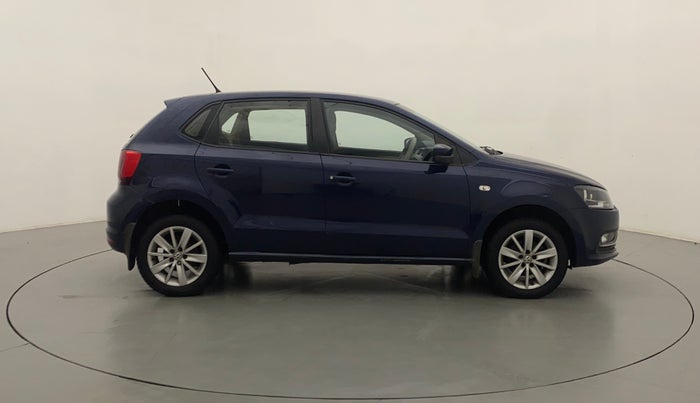 2015 Volkswagen Polo HIGHLINE1.2L, Petrol, Manual, 25,999 km, Right Side