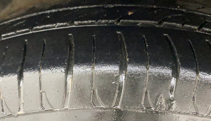 2016 Hyundai Grand i10 ASTA 1.2 KAPPA VTVT, Petrol, Manual, 60,771 km, Left Front Tyre Tread