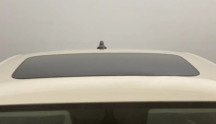 2024 Volkswagen VIRTUS TOPLINE TSI 1.0 AT, Petrol, Automatic, 6,586 km, Moonroof/ Sunroof