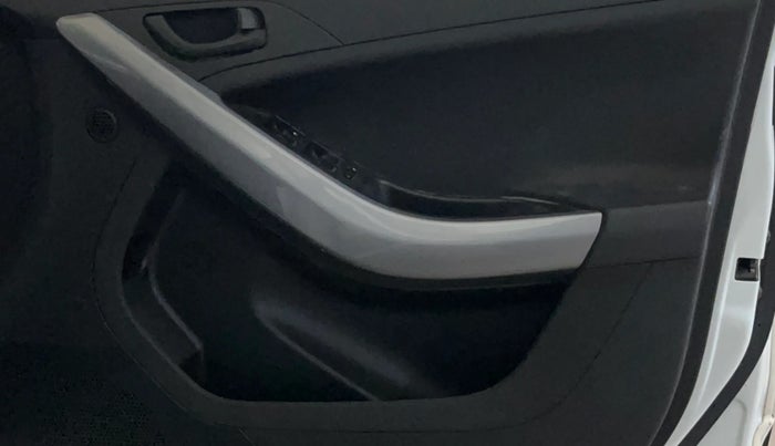 2023 Tata NEXON XM PETROL, Petrol, Manual, 9,707 km, Driver Side Door Panels Control