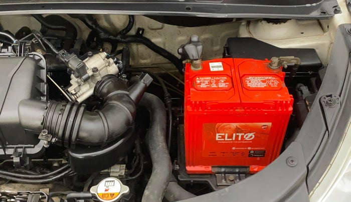 2015 Hyundai i10 MAGNA 1.1, Petrol, Manual, 49,188 km, Engine View - Left