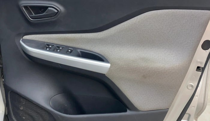 2022 Nissan MAGNITE XE, Petrol, Manual, 30,713 km, Driver Side Door Panels Control