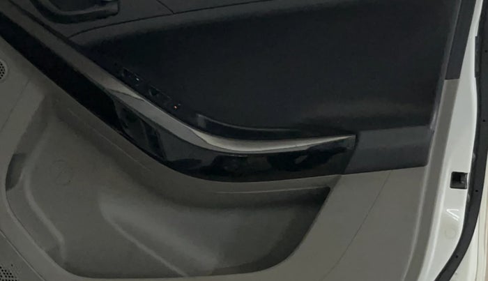 2020 Tata NEXON XM PETROL, Petrol, Manual, 56,882 km, Driver Side Door Panels Control