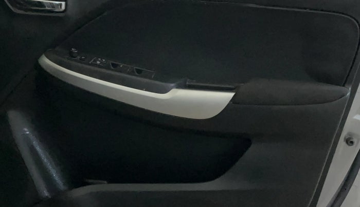 2016 Maruti Baleno ZETA PETROL 1.2, Petrol, Manual, 32,438 km, Driver Side Door Panels Control
