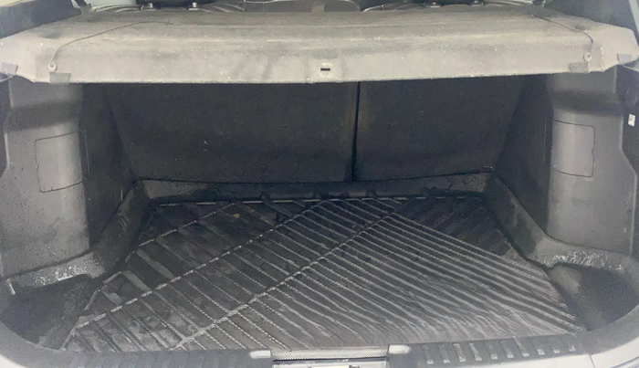 2022 Maruti Vitara Brezza ZXI, Petrol, Manual, 26,637 km, Boot Inside