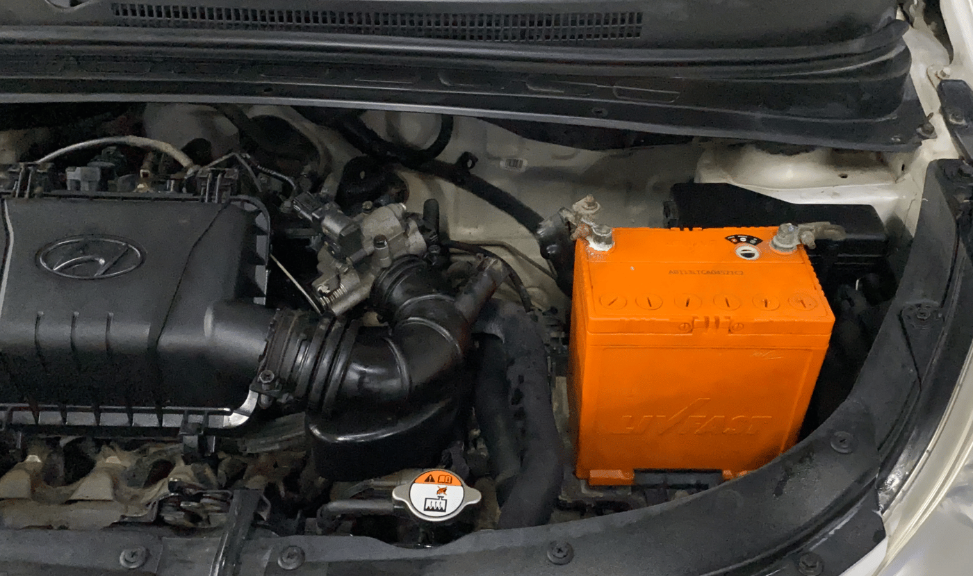 2016 Hyundai i10 SPORTZ 1.1, Petrol, Manual, 63,095 km, Engine View - Left