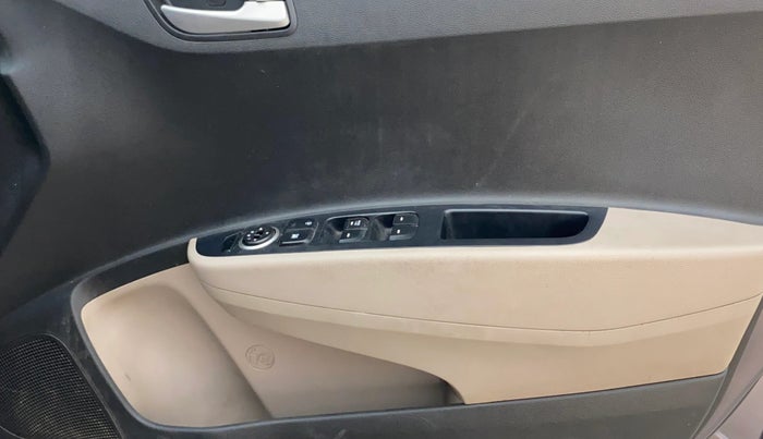 2018 Hyundai Grand i10 SPORTZ 1.2 KAPPA VTVT, Petrol, Manual, 52,963 km, Driver Side Door Panels Control