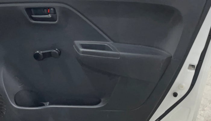 2023 Maruti Alto K10 LXI, Petrol, Manual, 13,248 km, Driver Side Door Panels Control