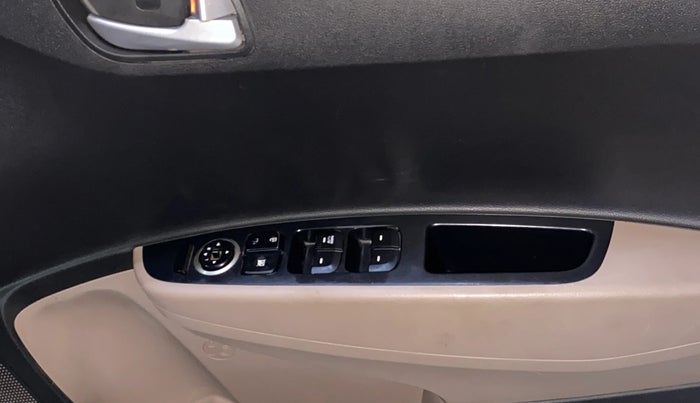 2017 Hyundai Grand i10 SPORTZ (O) 1.2 KAPPA VTVT, Petrol, Manual, 41,925 km, Driver Side Door Panels Control