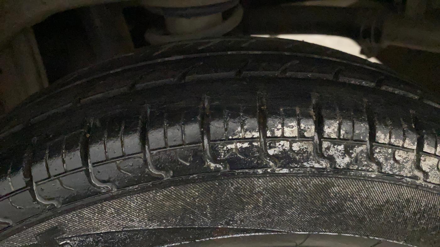 2015 Maruti Alto 800 VXI, Petrol, Manual, 25,892 km, Left Rear Tyre Tread