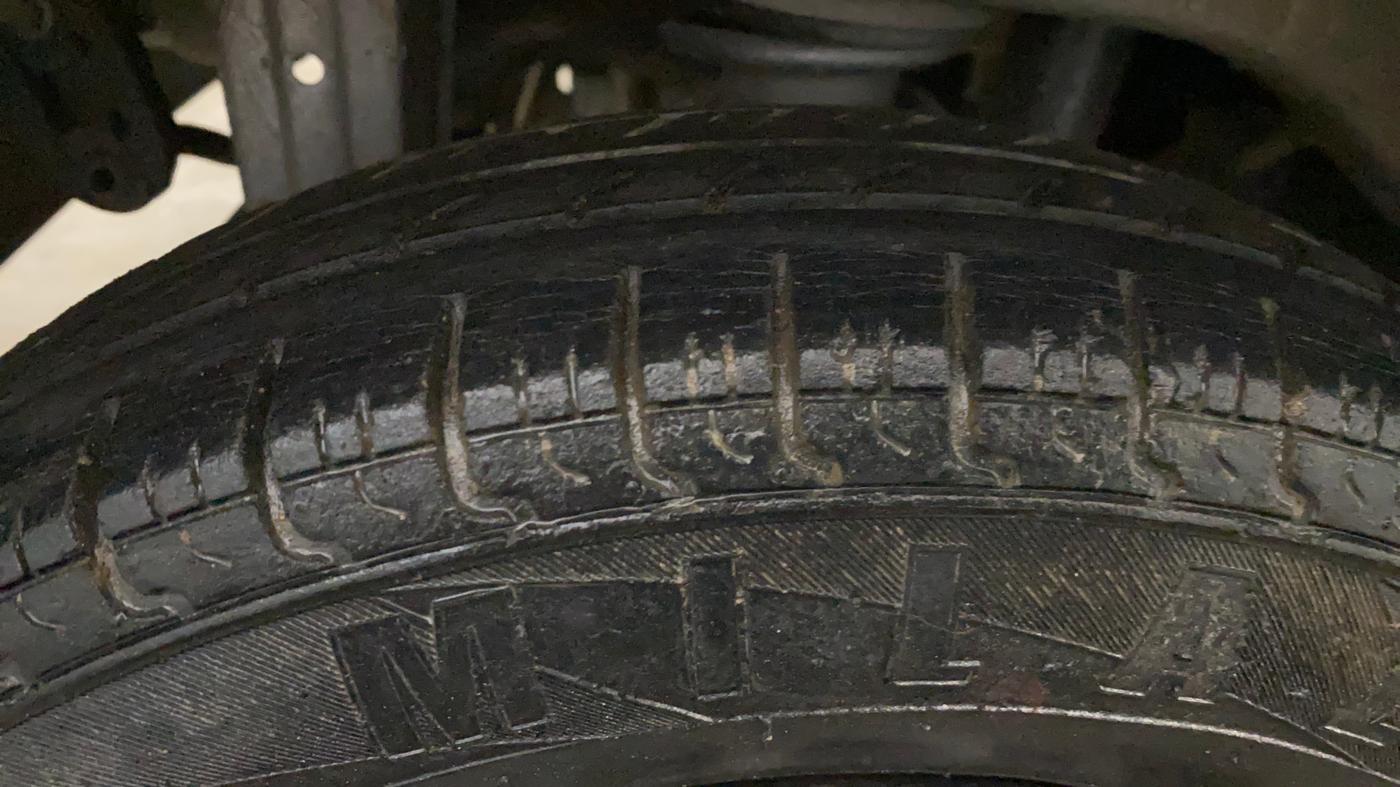 2015 Maruti Alto 800 VXI, Petrol, Manual, 25,892 km, Right Rear Tyre Tread